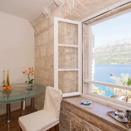 Pensionat Guest House Holiday 3*